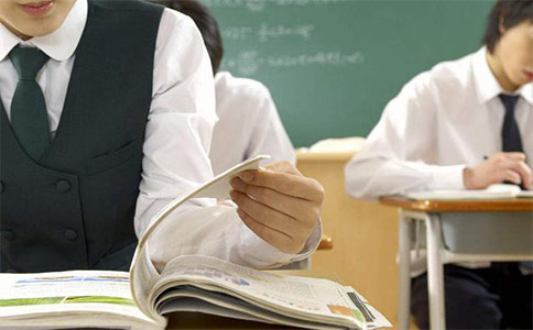 广州卓越高四复读学校最低多少分收